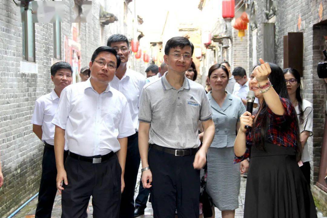 ‘星空体育APP’
省委外办向导到高要调研:发挥侨乡优势服务经济社会生长(图2) ‘星空体育APP’
省委外办向导到高要调研:发挥侨乡优势服务经济社会生长(图2)