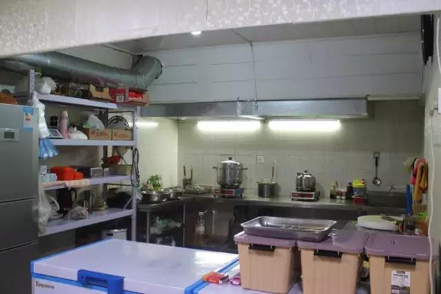 【书香企业】姜堰移动公司:“移动书屋”成为知识“大篷车”“星空体育APP”(图5) 星空体育APP