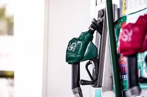 “星空体育APP网站”
司机口中的几个油是什么意思 一个油是几多升(图2) “星空体育APP网站”
司机口中的几个油是什么意思 一个油是几多升(图2)