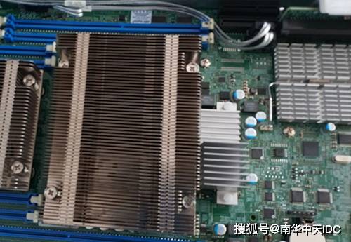 星空体育APP-
云服务器先容(图2) 星空体育APP-
云服务器先容(图2)